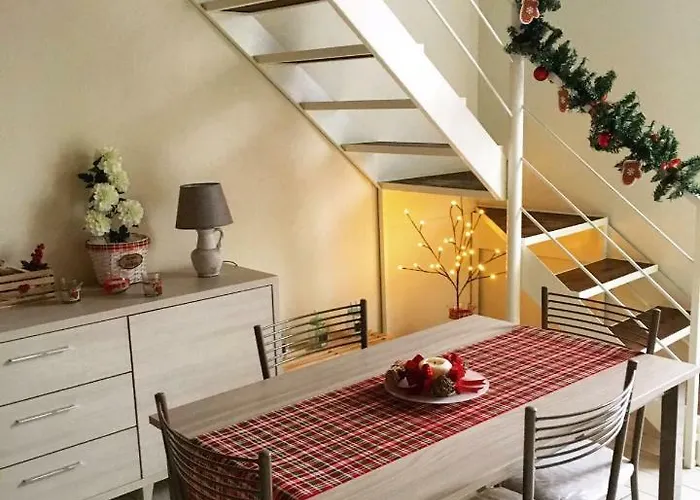 瓦特科利公寓 *